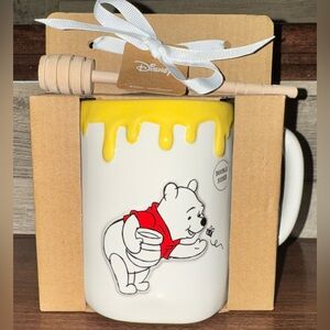 🥰 Disney Winnie The Pooh Bears Love Honey with Honey Dripper Double Sided Mug